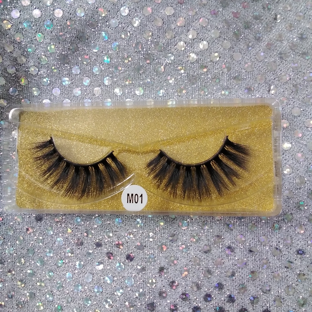 Eyelashes - Picture 2 of 5